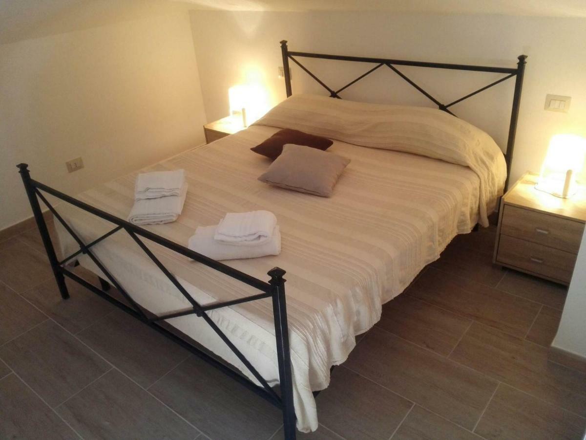 Villa Marysa Studio Apartment Giardini Naxos Exterior photo